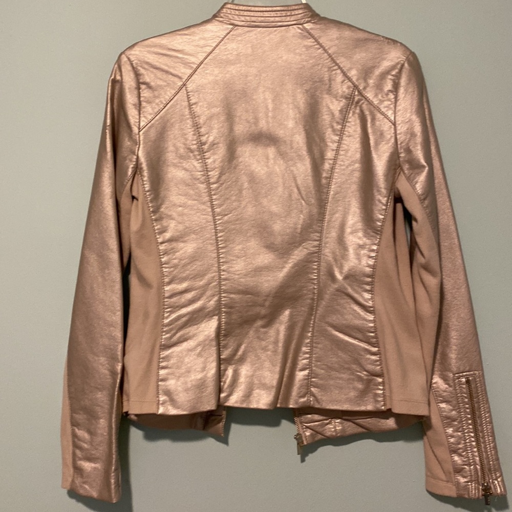Express jacket. - Picture 2 of 2